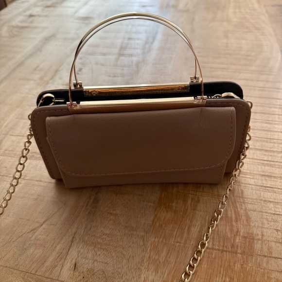 Chic Tan Clutch with Gold Accents - Picture 1 of 8